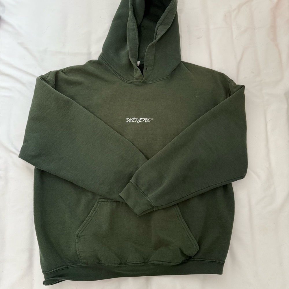 Green Crew Neck Sweatshirt with Soft Fleece Texture